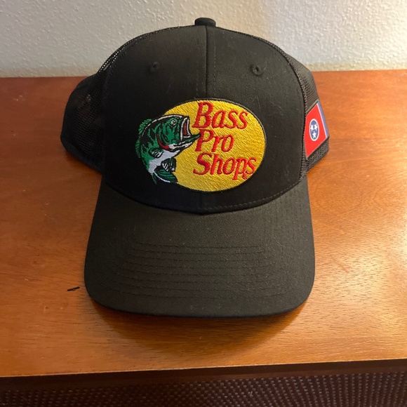 Bass Pro Men’s SnapBack Hat - Picture 1 of 2